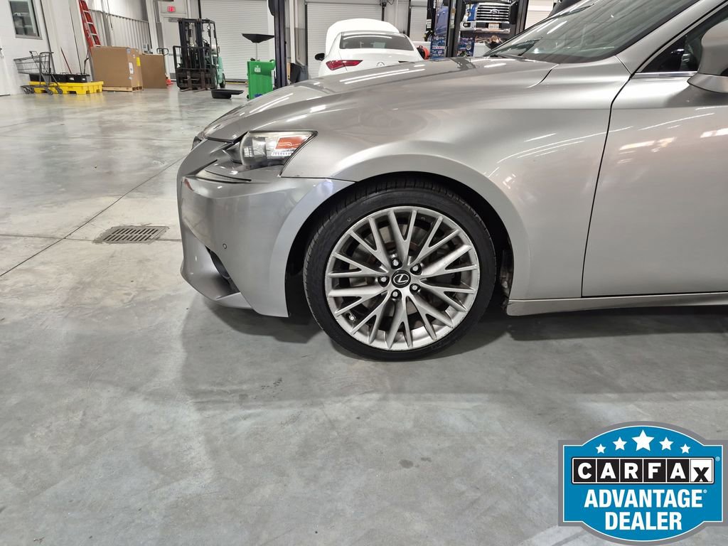 Used 2016 Lexus IS 200t w/ Premium Package image 16
