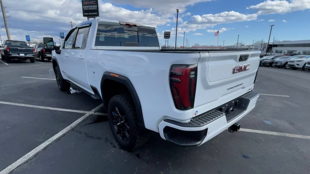 Used 2024 GMC Sierra 2500 AT4 w/ AT4 Premium Plus Package AWD/4WD image 8