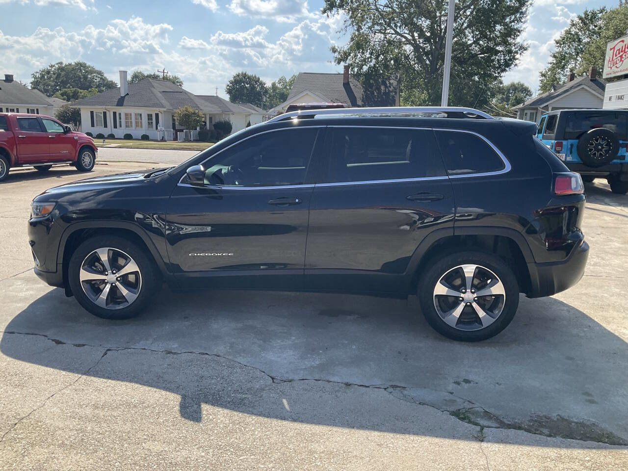 Used 2019 Jeep Cherokee Limited image 6