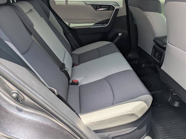 Used 2025 Toyota RAV4 XLE AWD/4WD image 18
