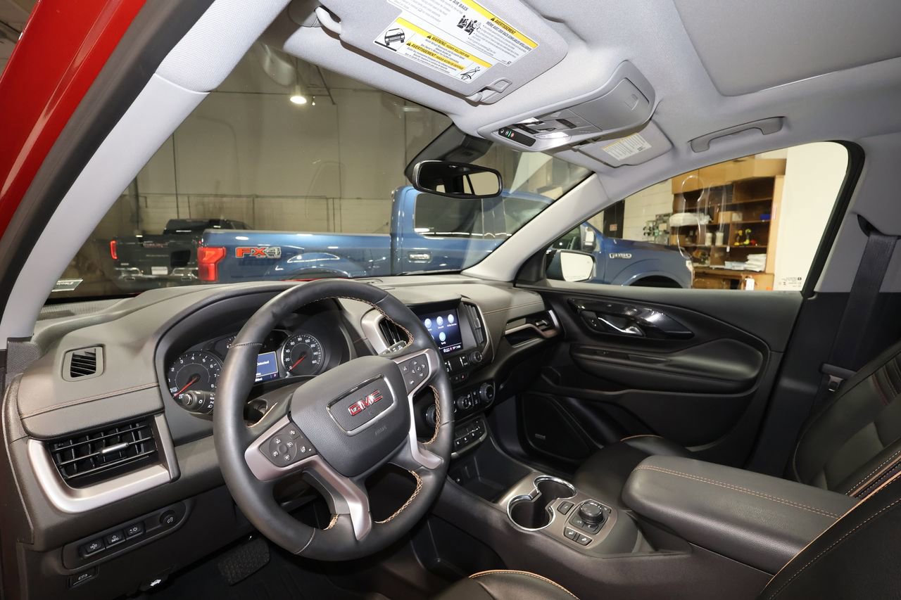 Certified 2024 GMC Terrain AT4 w/ Infotainment Package II AWD/4WD image 9