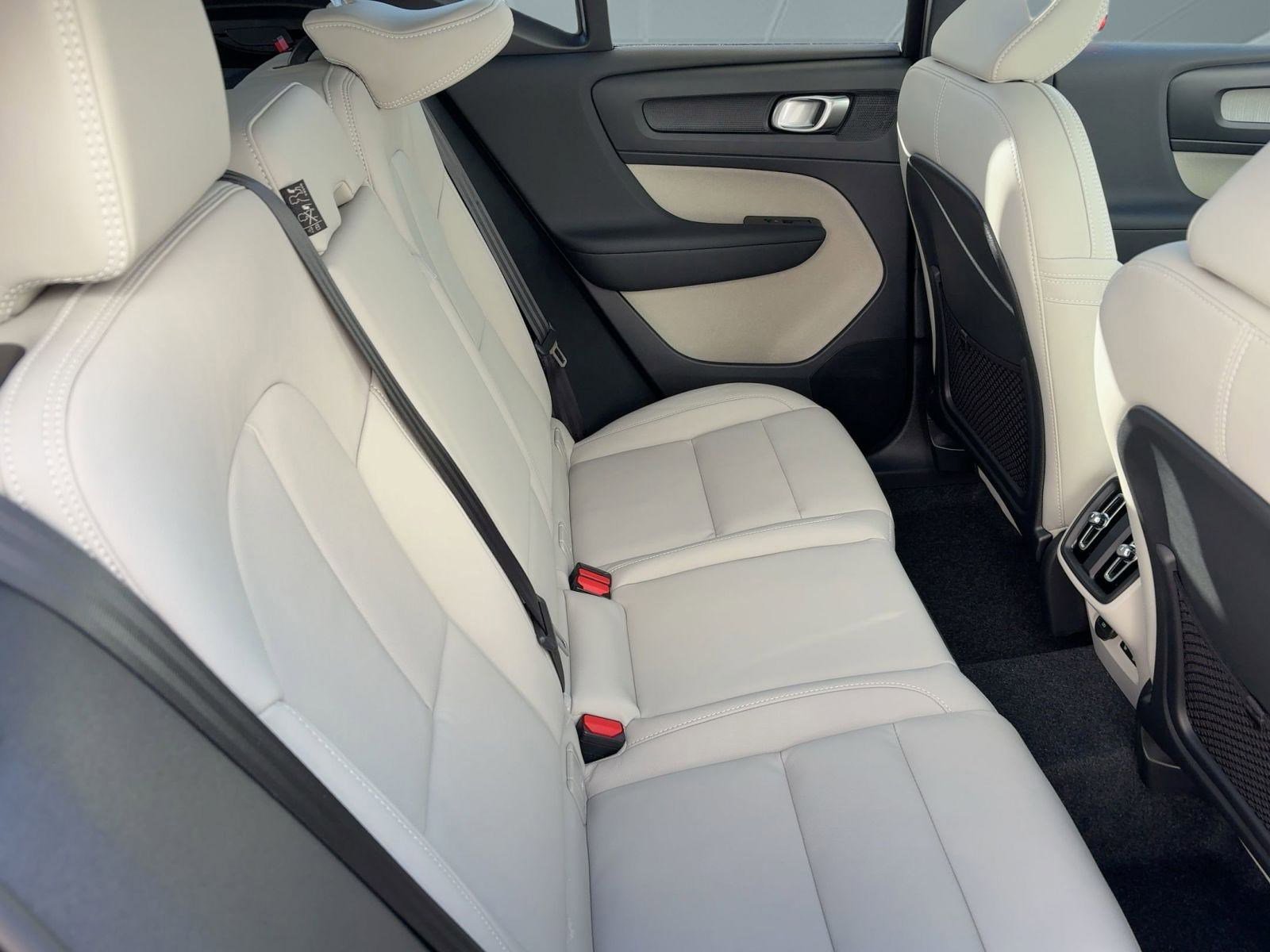 New 2026 Volvo XC40 B5 Plus w/ Protection Package Premier image 29