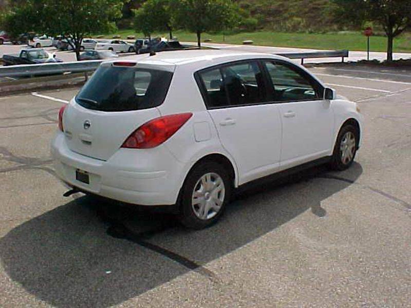 Used 2010 Nissan Versa 1.8 S w/ PWR Plus Pkg FWD image 5