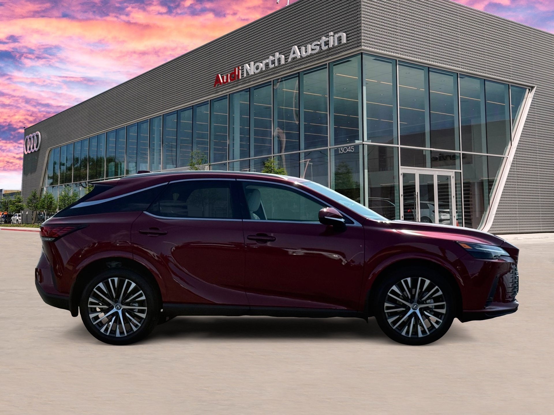 Used 2024 Lexus RX 350h AWD/4WD image 7