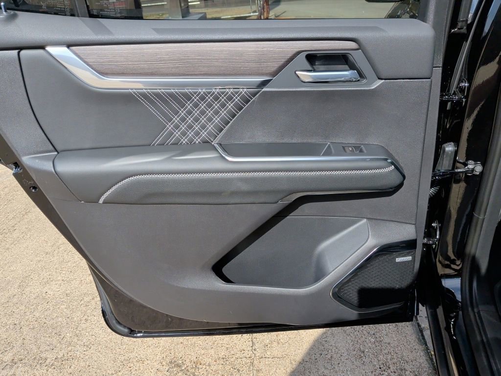 New 2026 GMC Acadia Denali w/ Super Cruise Package image 34