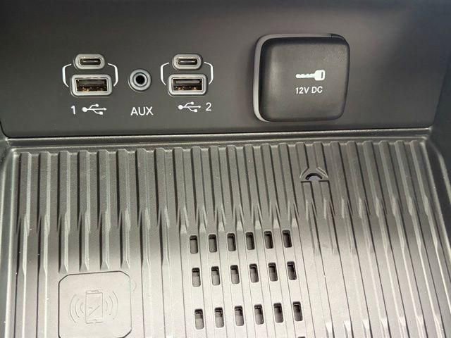 New 2026 Jeep Grand Cherokee Altitude AWD/4WD image 23