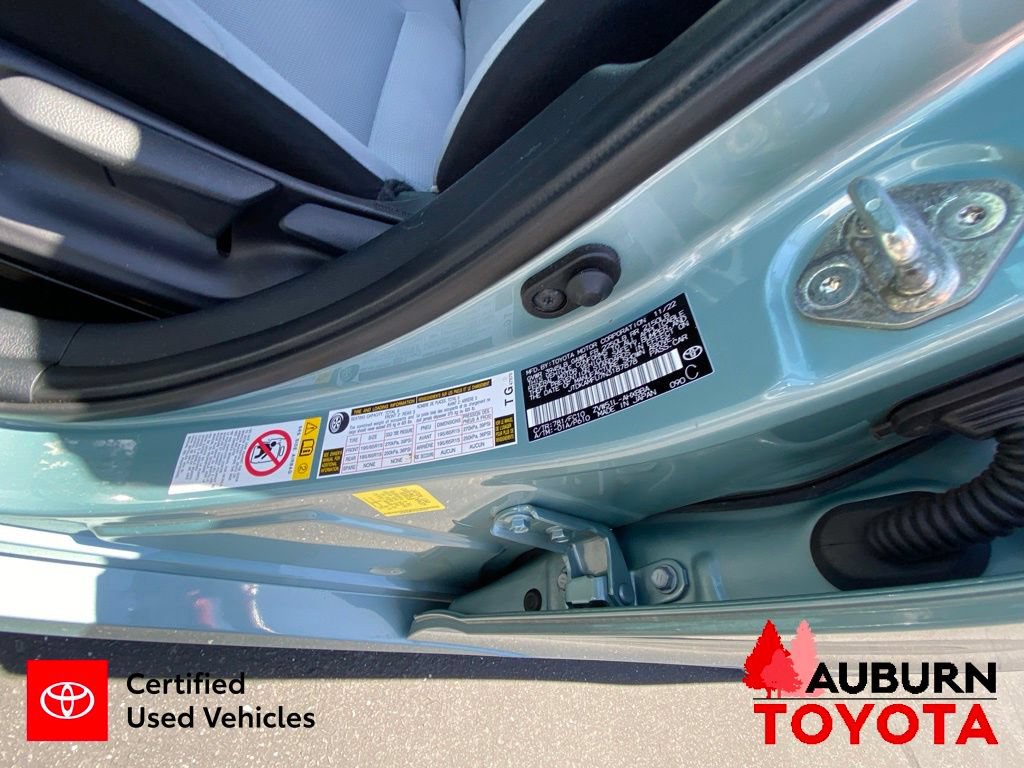 Certified 2022 Toyota Prius L Eco FWD image 31