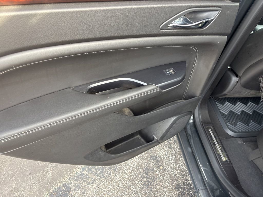 Used 2016 Cadillac SRX Luxury image 21