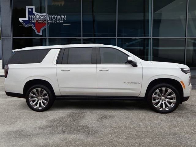 New 2025 Chevrolet Suburban Premier image 2
