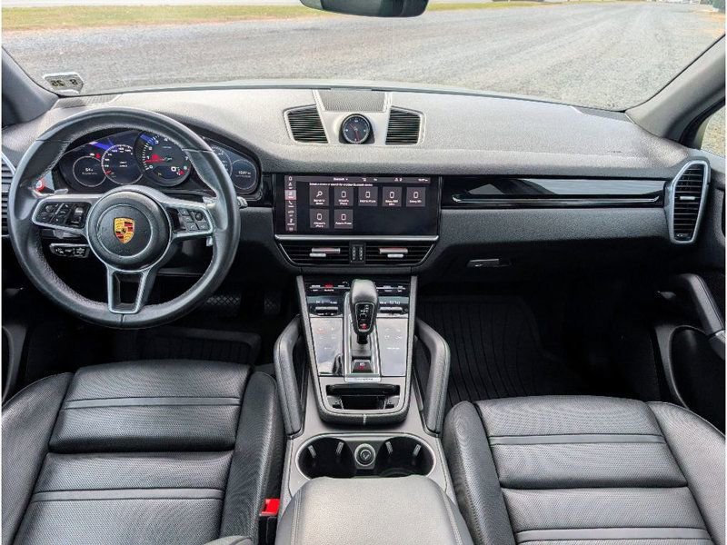 Used 2020 Porsche Cayenne image 31