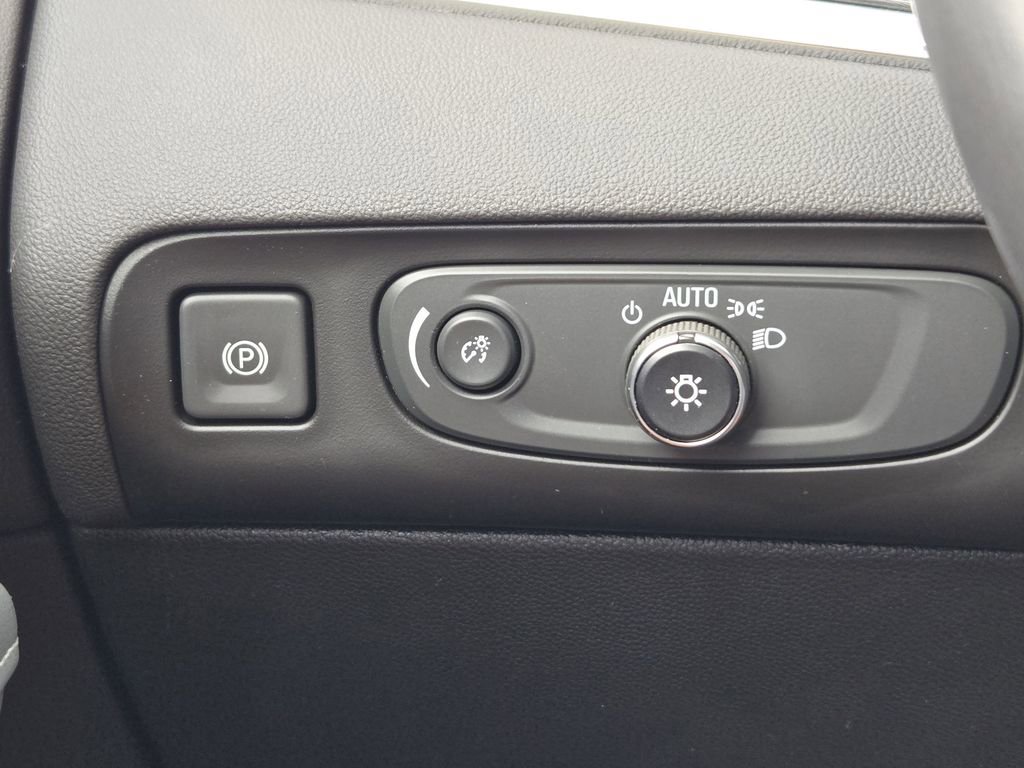 Used 2020 Buick Enclave Premium w/ Surround and Sites Package FWD image 17