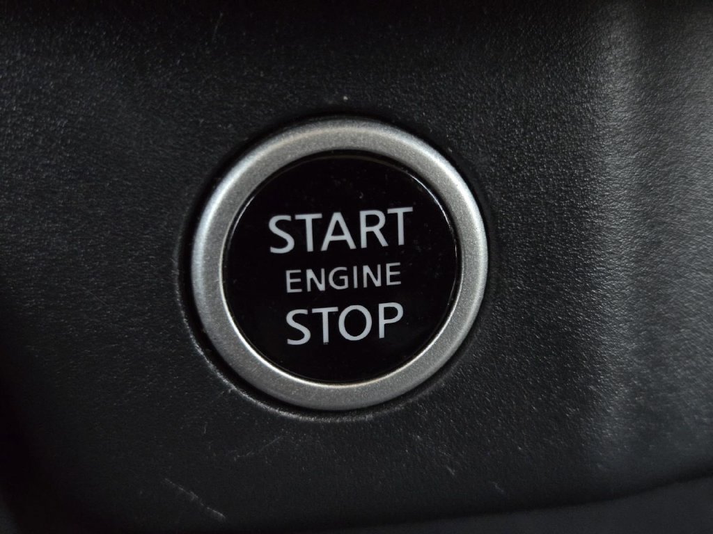Certified 2023 Nissan Rogue SV FWD image 28
