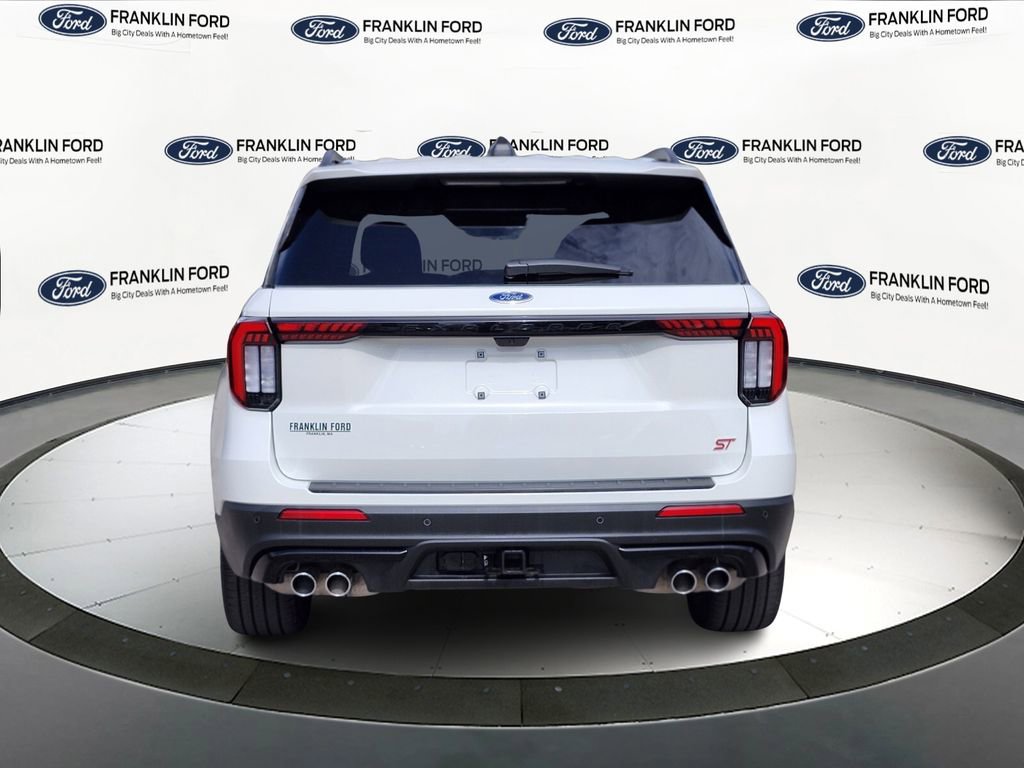 Certified 2025 Ford Explorer ST AWD/4WD image 4