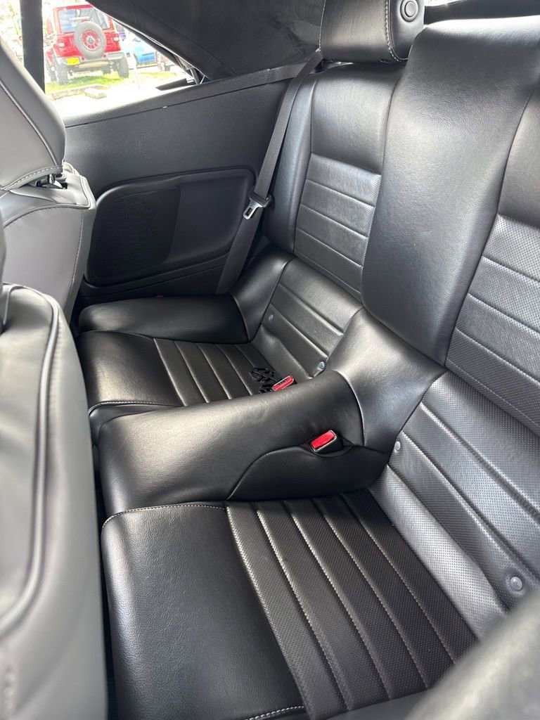 Used 2014 Ford Mustang Premium image 17