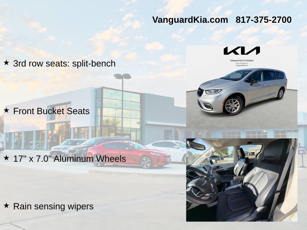 Used 2024 Chrysler Pacifica Touring-L FWD image 18