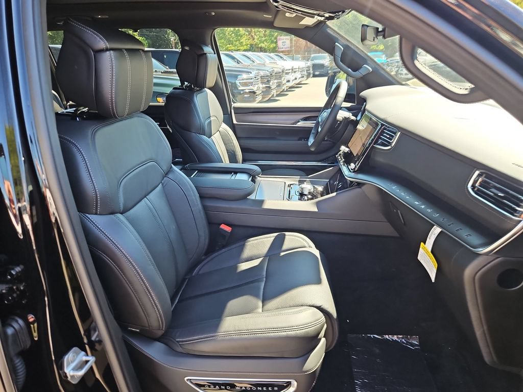 New 2026 Jeep Grand Wagoneer Summit AWD/4WD image 16