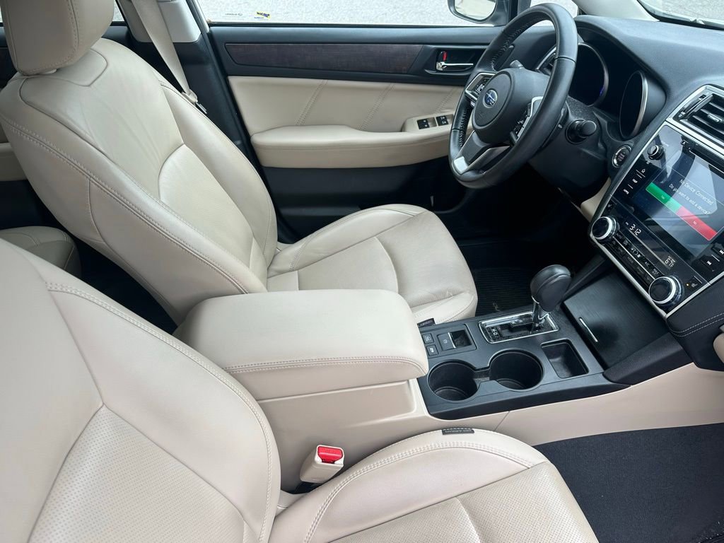 Used 2019 Subaru Outback 3.6R Limited w/ Popular Package #2 image 17