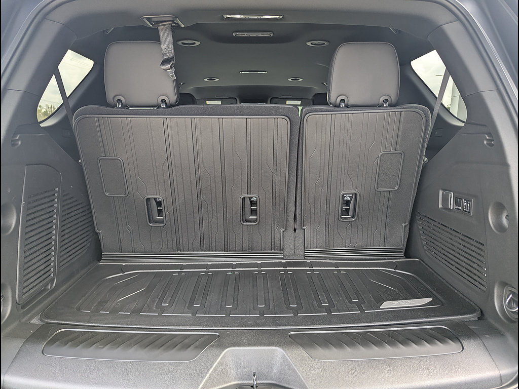 New 2026 GMC Yukon Elevation AWD/4WD image 18