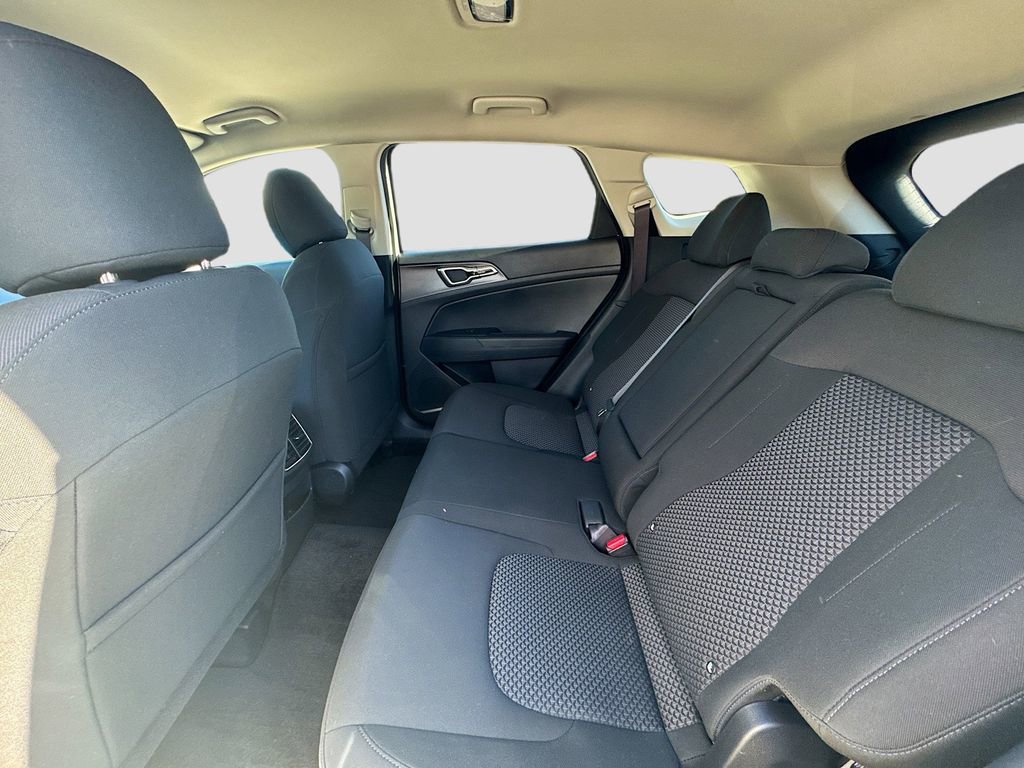 Certified 2025 Kia Sportage LX AWD/4WD image 26