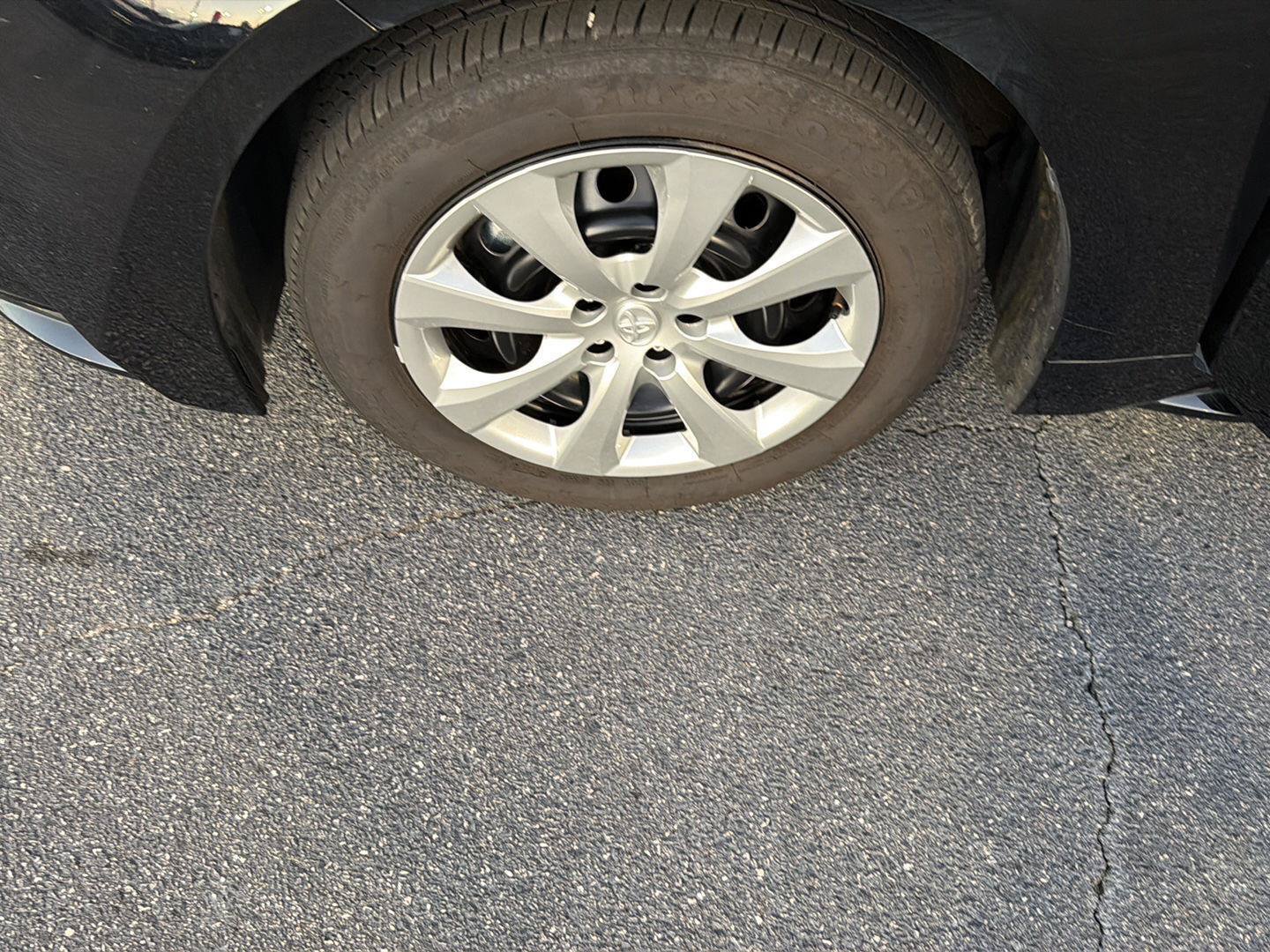 Certified 2026 Toyota Corolla LE FWD image 33