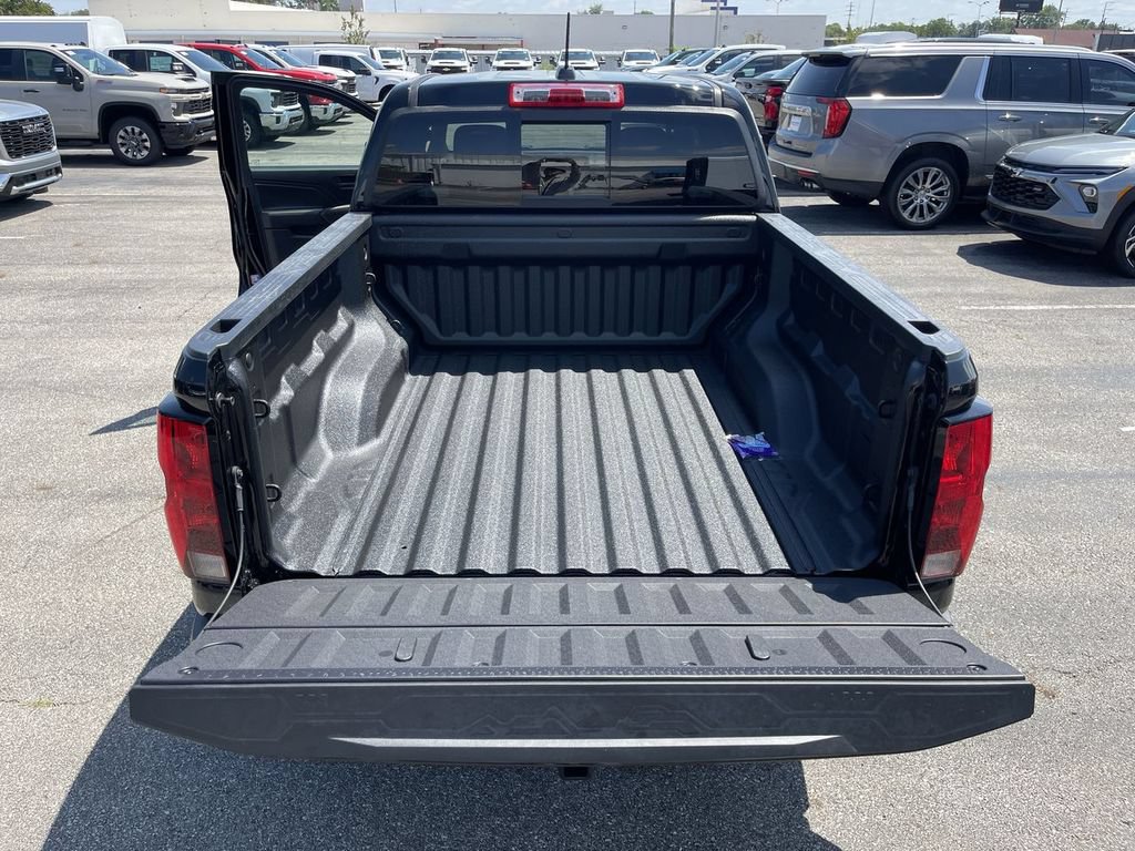 New 2026 Chevrolet Colorado W/T w/ WT Custom Package AWD/4WD image 22