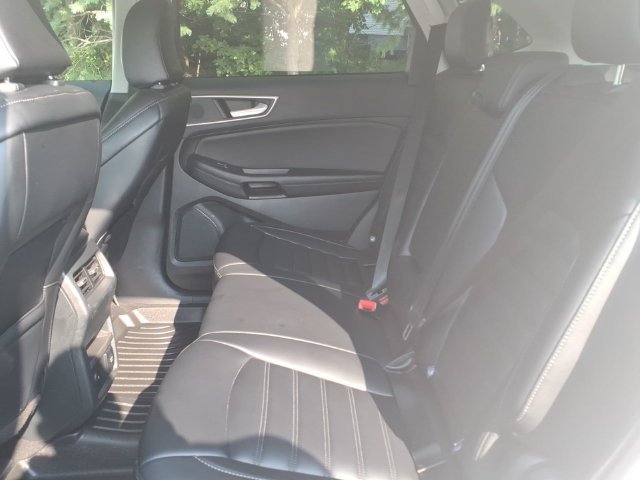 Used 2024 Ford Edge SEL w/ Convenience Package AWD/4WD image 16