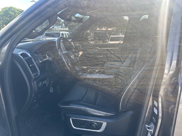 Used 2021 RAM 1500 Laramie w/ Sport Appearance Package AWD/4WD image 9