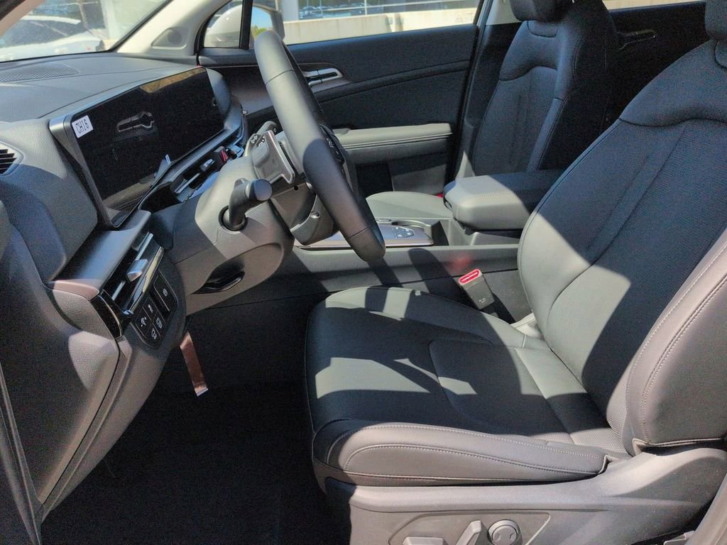 New 2026 Kia Sportage EX image 19