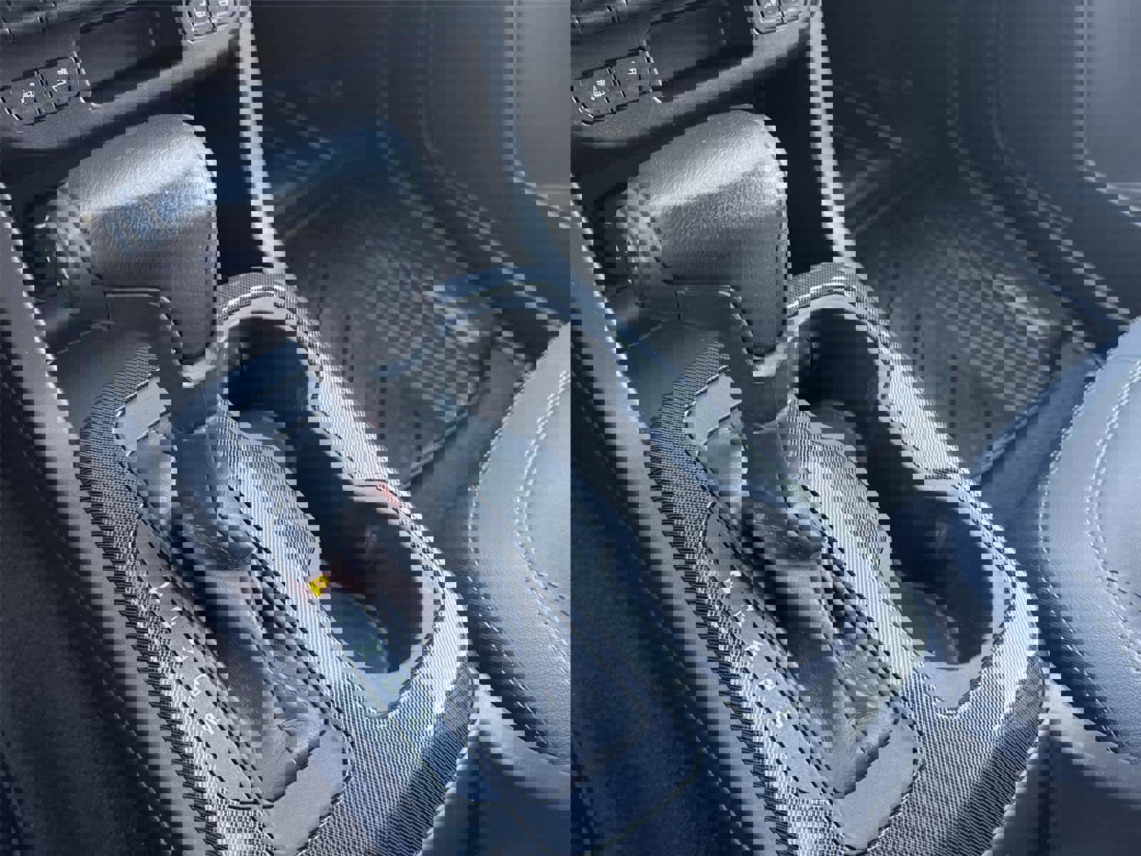 Used 2015 Chevrolet Colorado Z71 AWD/4WD image 23