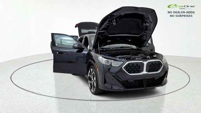 Used 2026 BMW X2 xDrive28i AWD/4WD image 12
