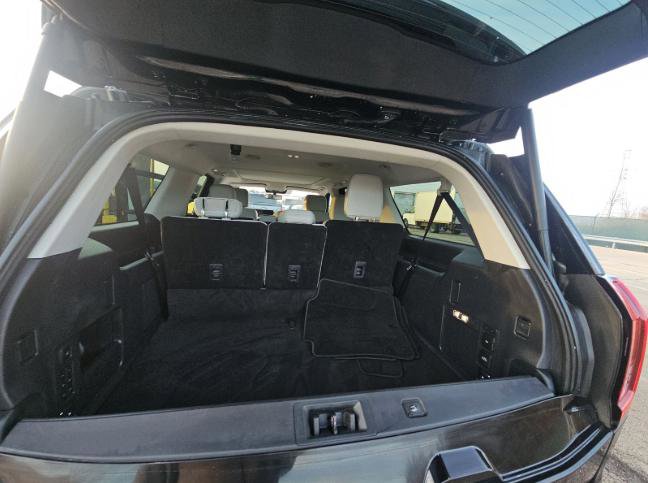 Used 2025 Ford Expedition Max Platinum image 9