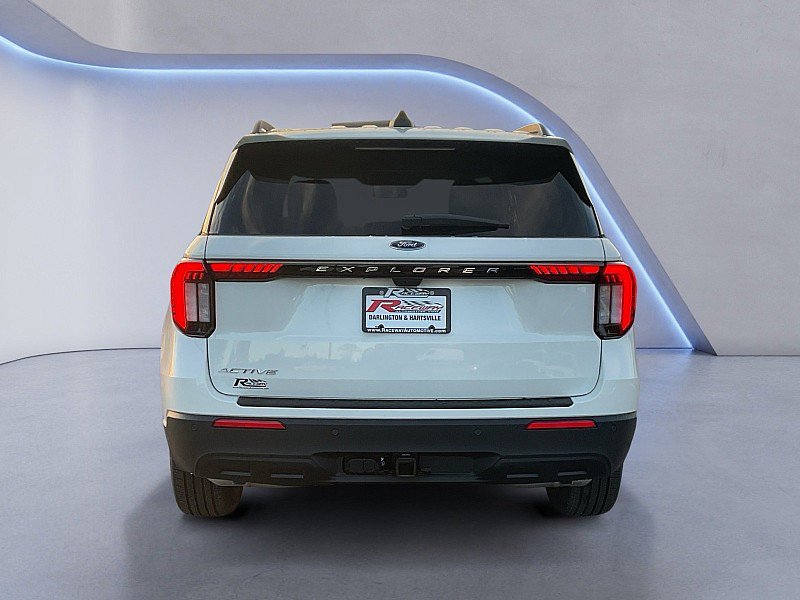 New 2026 Ford Explorer Active image 4