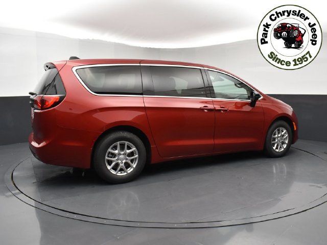 New 2026 Chrysler Voyager LX FWD image 6