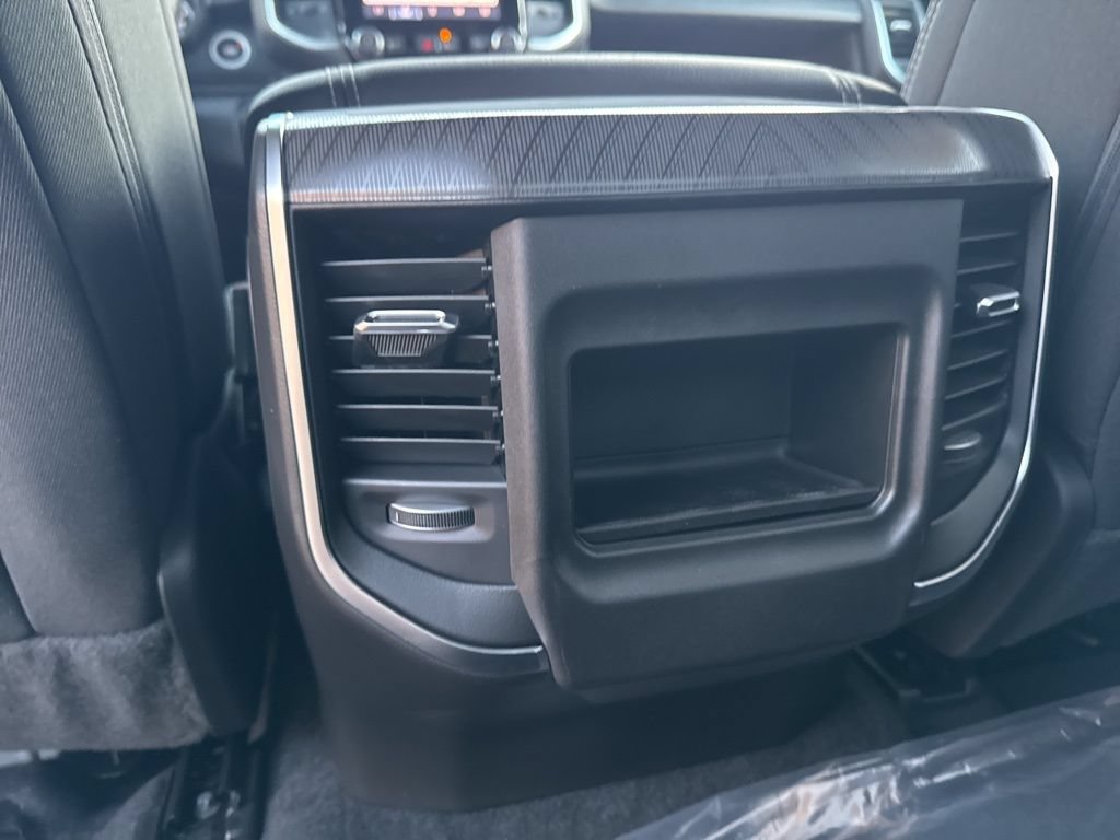 New 2026 RAM 1500 Express AWD/4WD image 22