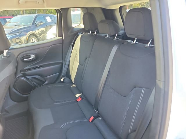 Used 2023 Jeep Renegade Altitude AWD/4WD image 12