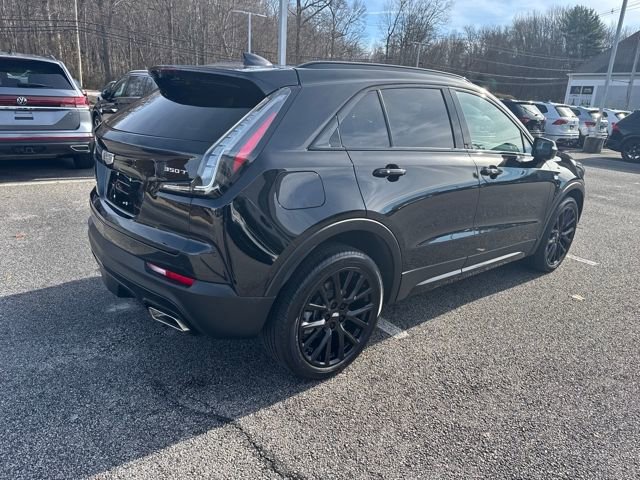 Used 2022 Cadillac XT4 Sport w/ Comfort Package image 8