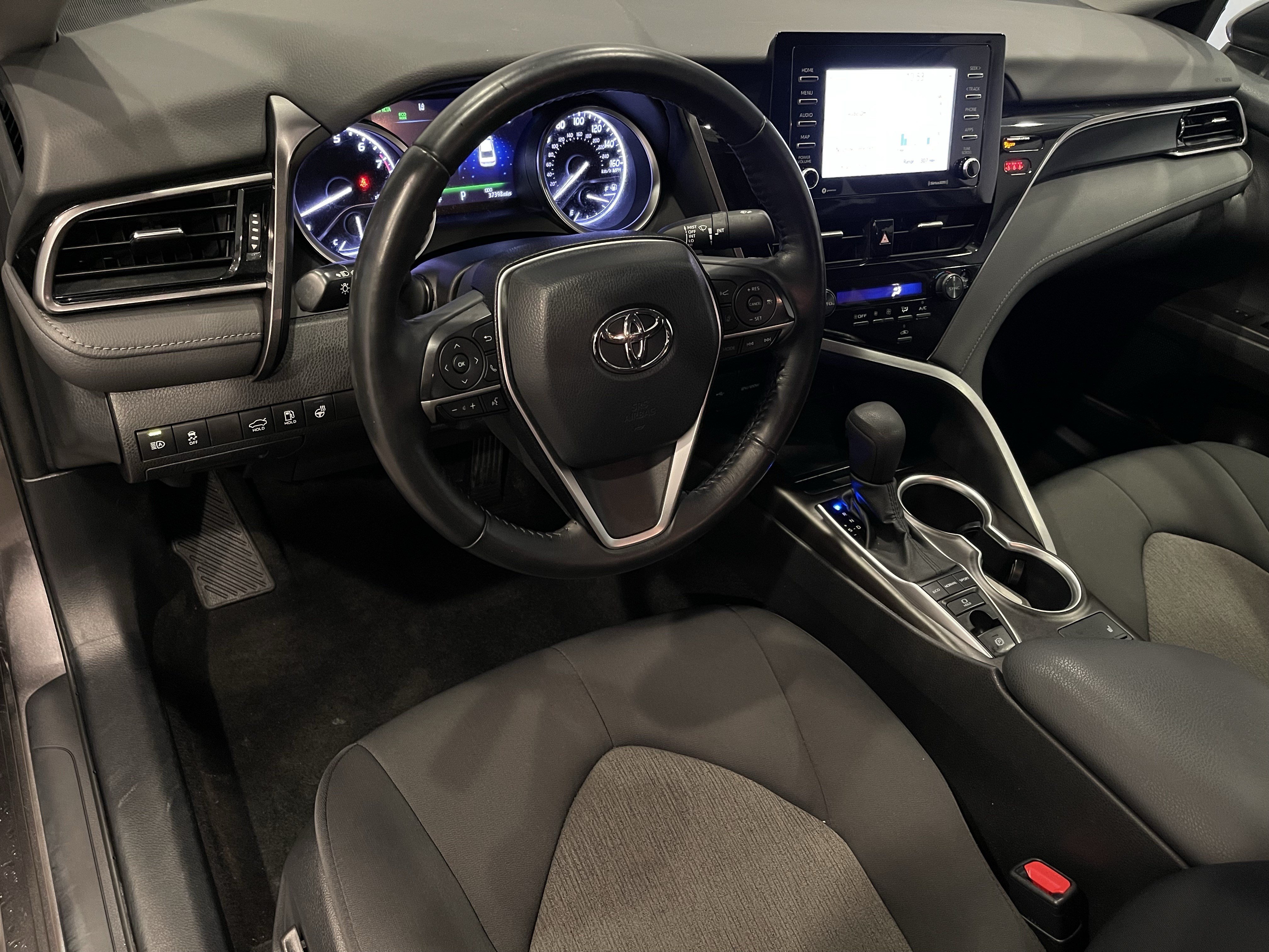 Used 2022 Toyota Camry LE w/ Cold Weather Package AWD/4WD image 13