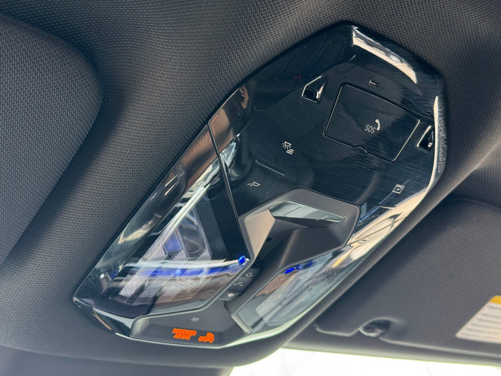 Used 2023 BMW i7 xDrive60 image 34