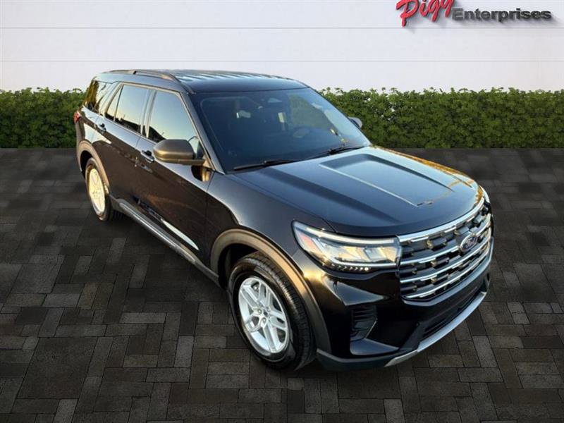 Used 2025 Ford Explorer Active image 10