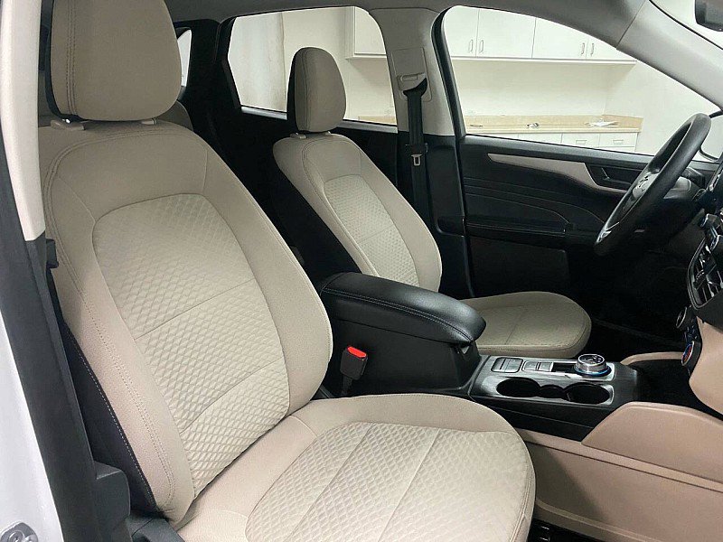 Used 2022 Ford Escape SE image 19