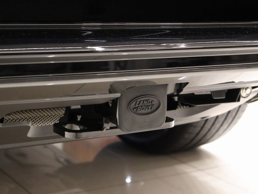 Certified 2025 Land Rover Range Rover SE AWD/4WD image 9