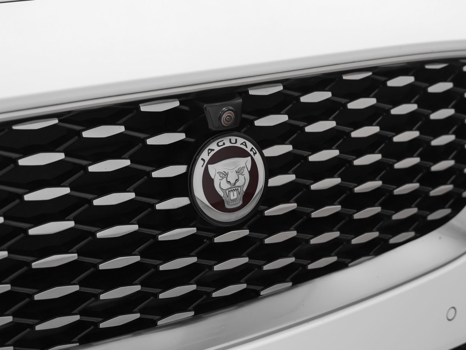 Used 2021 Jaguar E-PACE SE AWD/4WD image 17