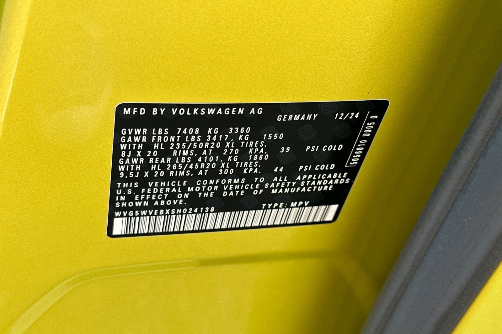 New 2025 Volkswagen ID. Buzz 1st Edition image 28