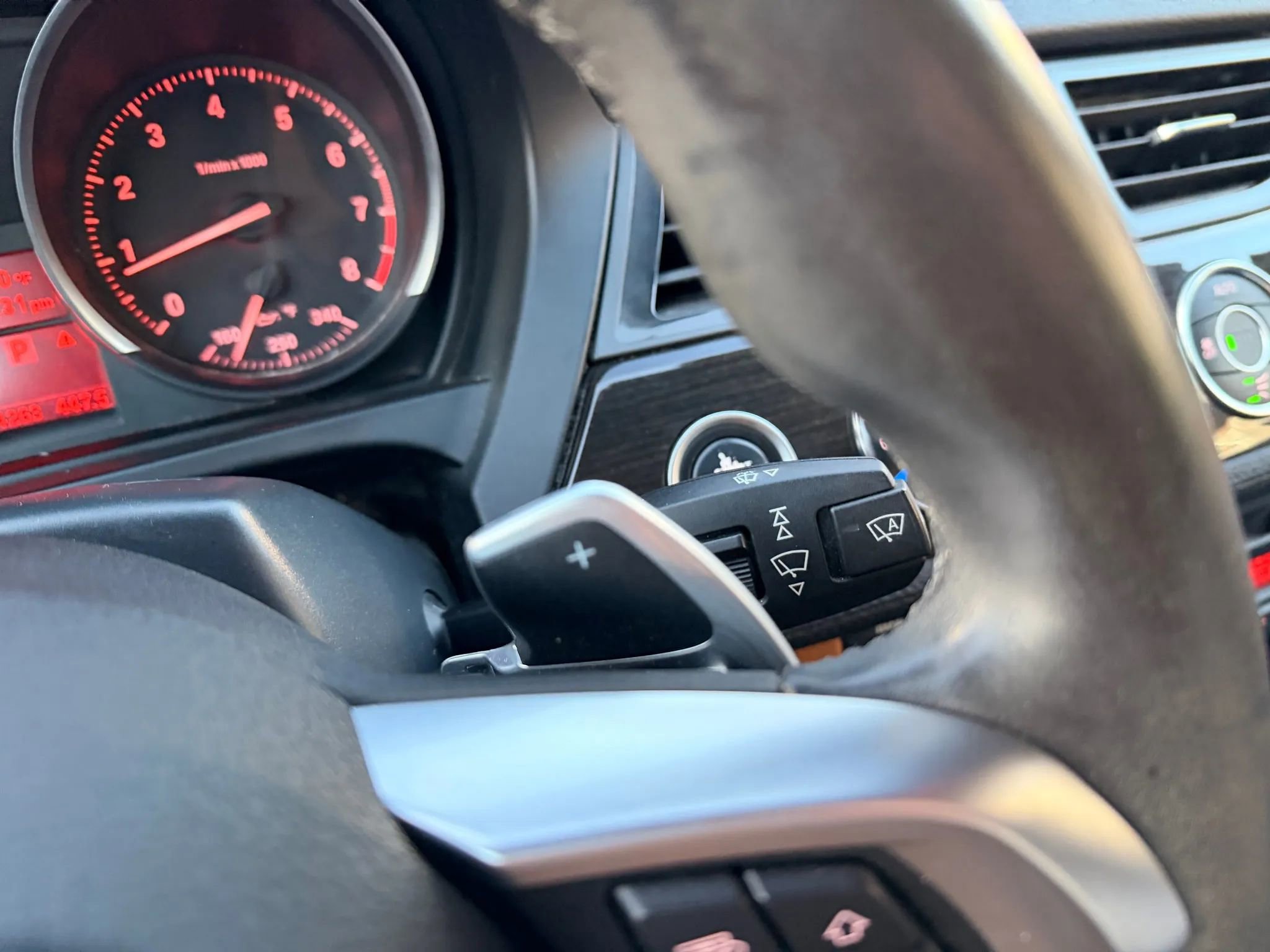 Used 2014 BMW Z4 sDrive28i RWD image 32