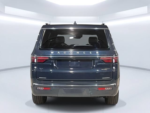 Used 2022 Jeep Wagoneer Series I w/ Premium Group I AWD/4WD image 6