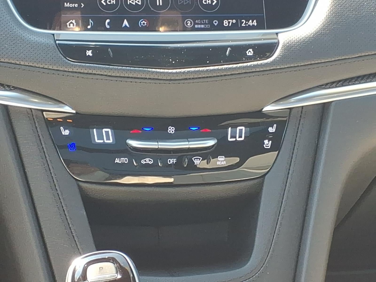 Certified 2025 Cadillac XT5 Sportv w/ Technology Package AWD/4WD image 13