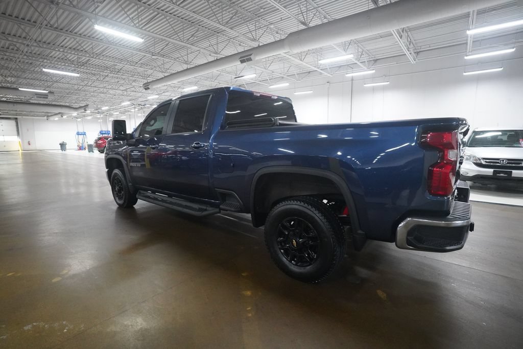 Used 2022 Chevrolet Silverado 2500 LT w/ Convenience Package AWD/4WD image 5
