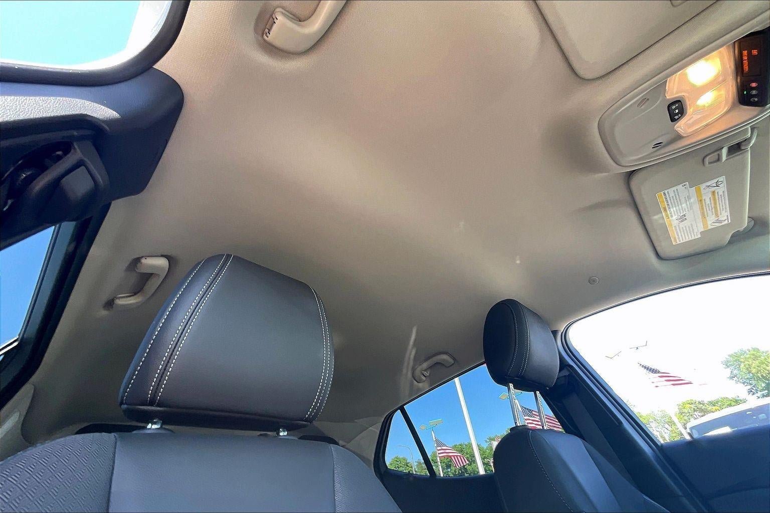 Used 2025 Buick Encore GX Preferred AWD/4WD image 30