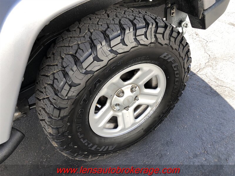 Used 2013 Jeep Wrangler Unlimited Sport w/ Connectivity Group AWD/4WD image 24