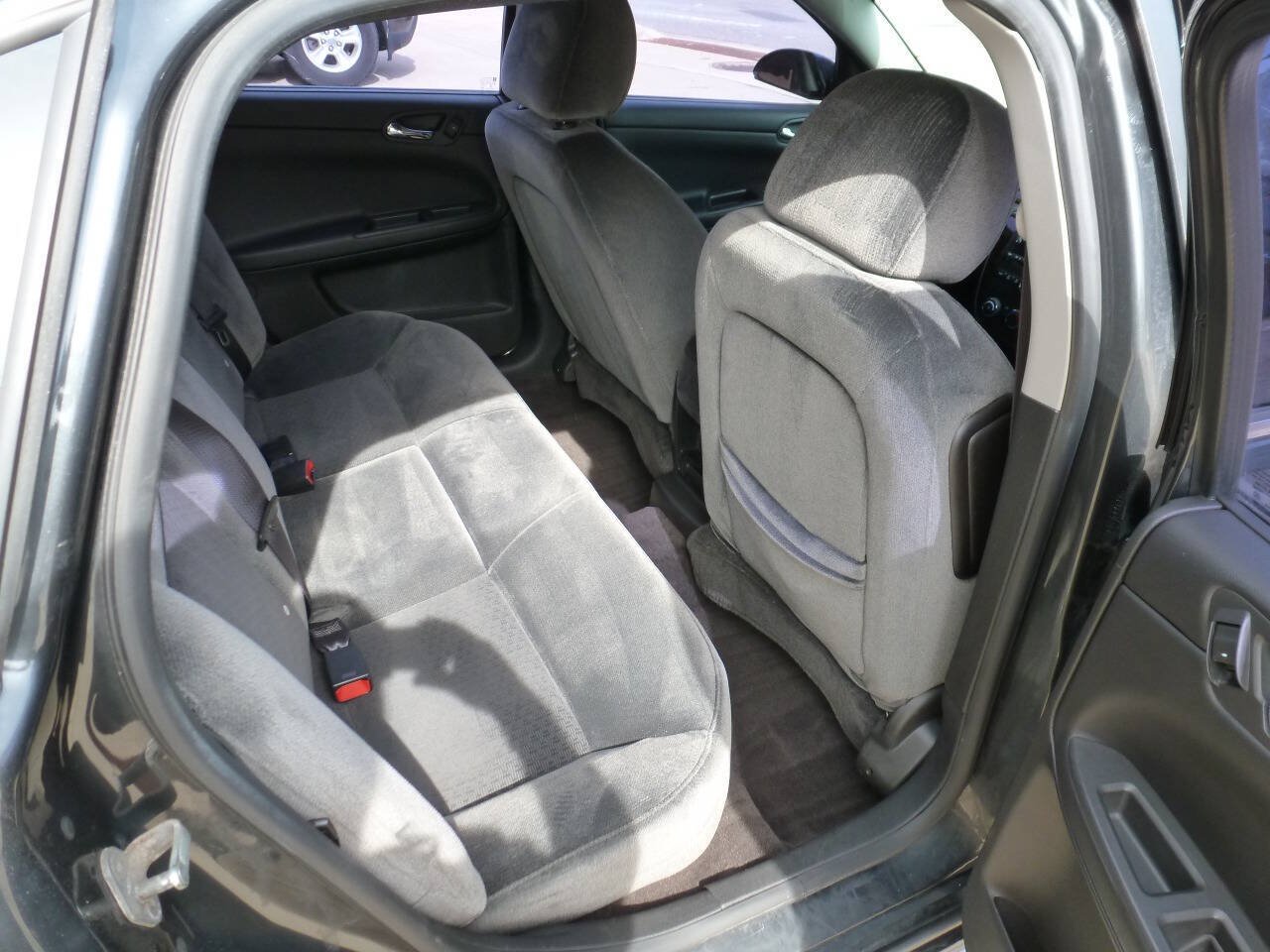 Used 2014 Chevrolet Impala Limited LS FWD image 12